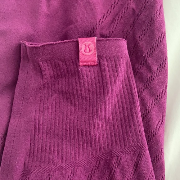 RARE super cute Lululemon knit leggings - Picture 3 of 3